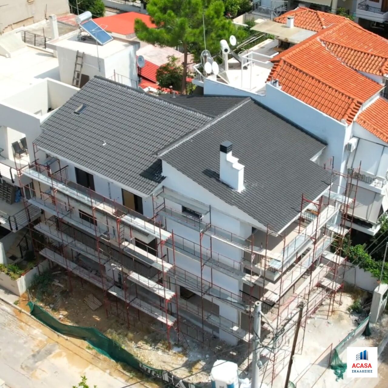 Σκαλωσιές σε Πολυκατοικία στο Χαϊδάρι