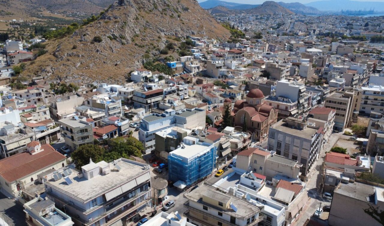 Σκαλωσιά στη Σαλαμίνα από την ACASA 