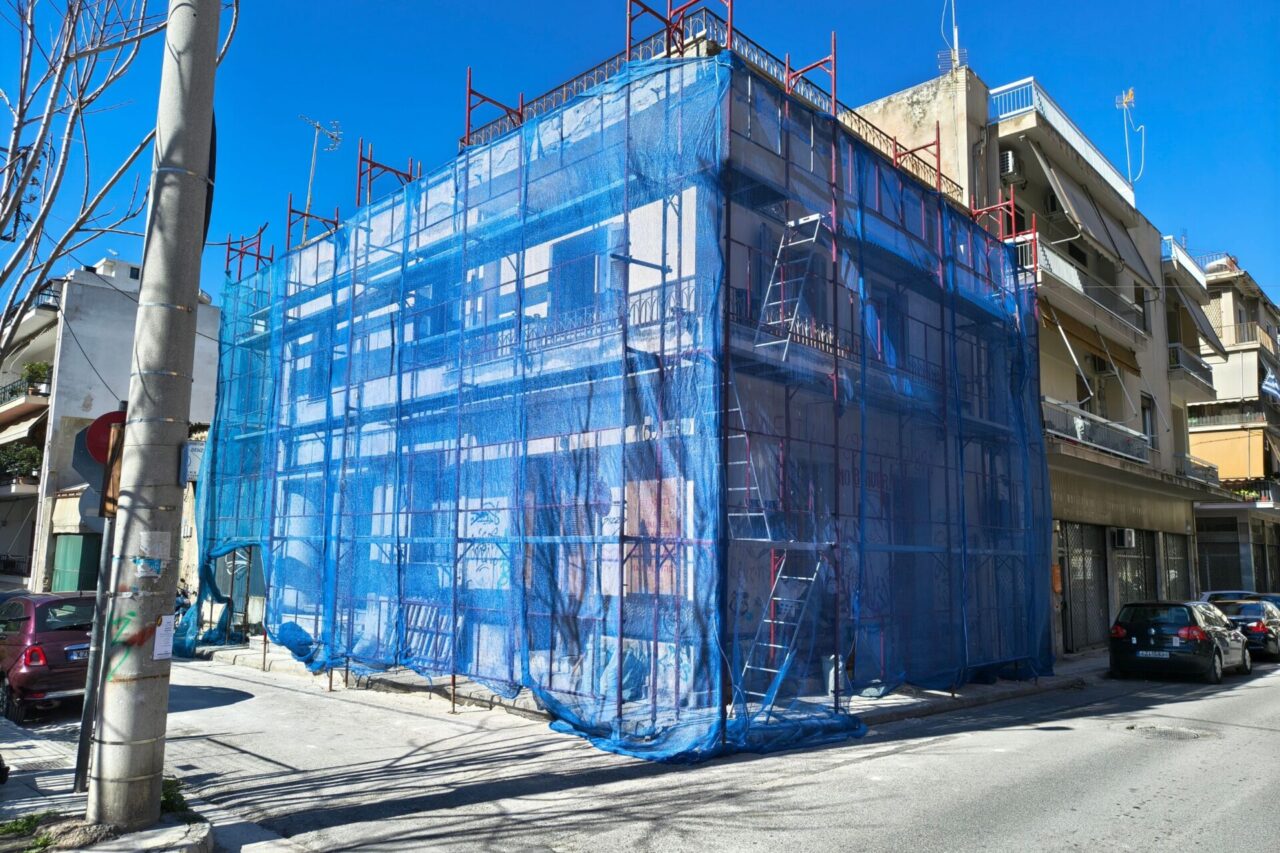 Η απάντηση στο ερώτημα «πόσο κοστίζει μια σκαλωσιά» δεν μπορεί να δοθεί με μία γενική, σταθερή τιμή για όλους. 